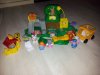 verschillende spullen van little people.jpg