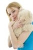 7002998-lachende-blond-haar-jonge-vrouw-met-teddy-beer.jpg