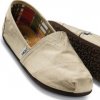 TOMS-CANVAS_1754042a.jpg