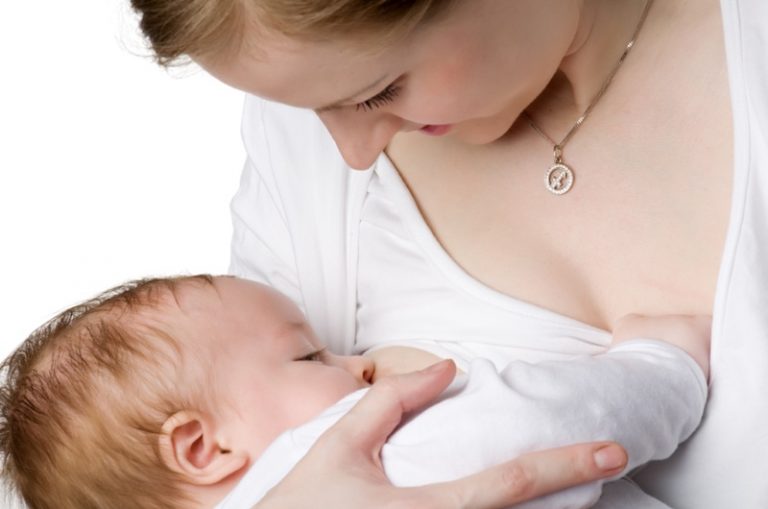 Het aanleggen van je baby voor borstvoeding